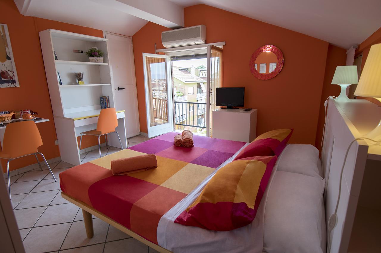 La Voliera Bed and Breakfast Rom Eksteriør billede