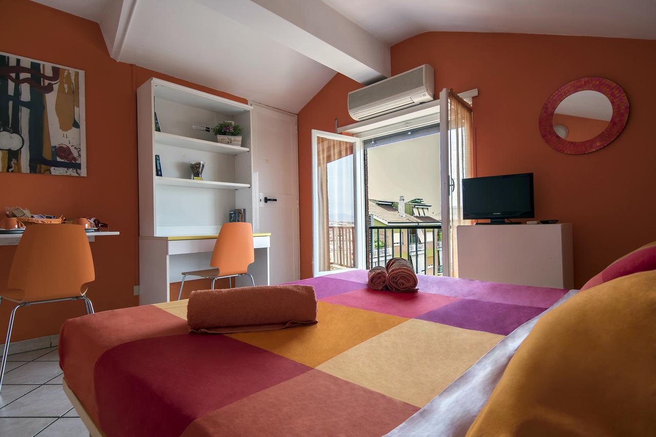 La Voliera Bed and Breakfast Rom Eksteriør billede