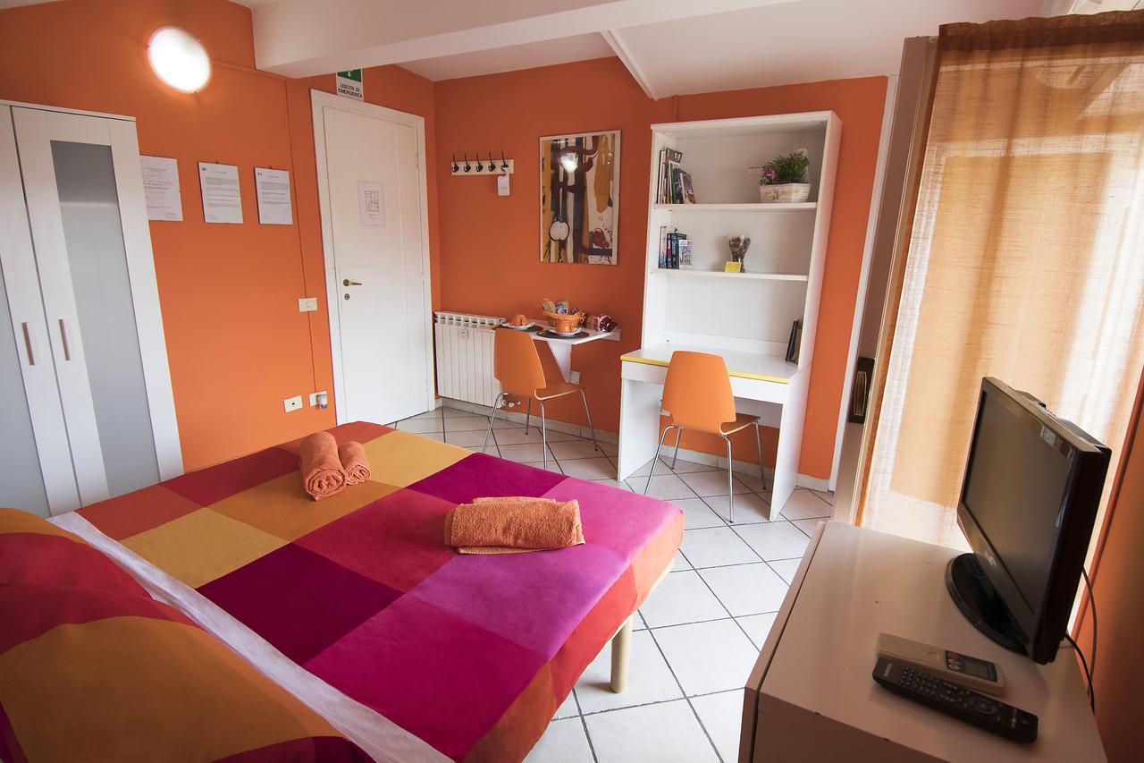 La Voliera Bed and Breakfast Rom Eksteriør billede